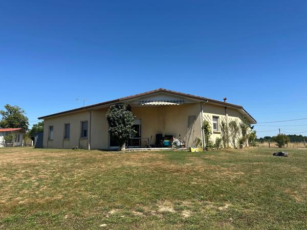 Villa plain-pied T4 avec jardin clos de 2.200 M2