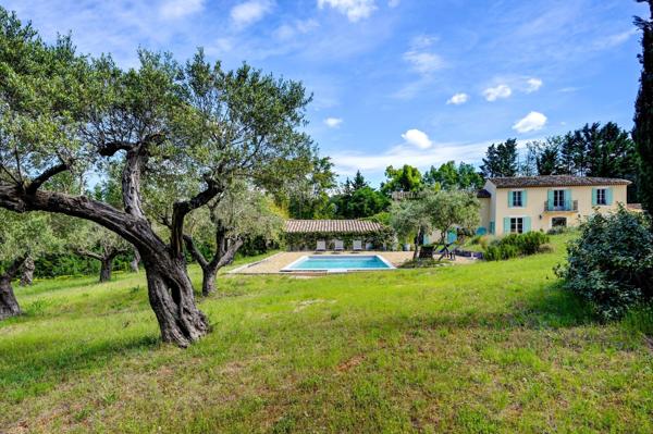 Vente Maison de luxe Aix-en-Provence 6 Pièces 260 m²