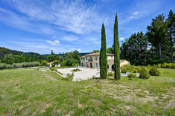 Vente Maison de luxe Aix-en-Provence 6 Pièces 260 m²