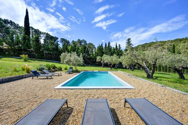 Vente Maison de luxe Aix-en-Provence 6 Pièces 260 m²