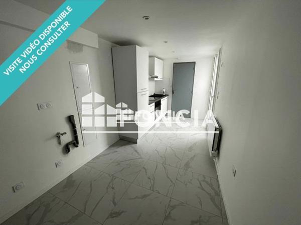Location Studio 34.1 m² - 171 AVENUE DE MONTOLIVET Marseille 13012