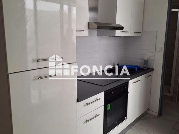 Location Studio 34.1 m² - 171 AVENUE DE MONTOLIVET Marseille 13012