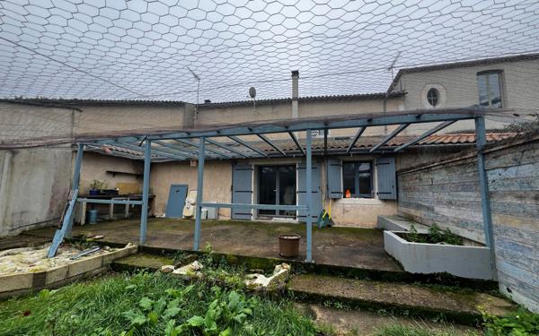 Maison à vendre    4 pièces •  Semussac