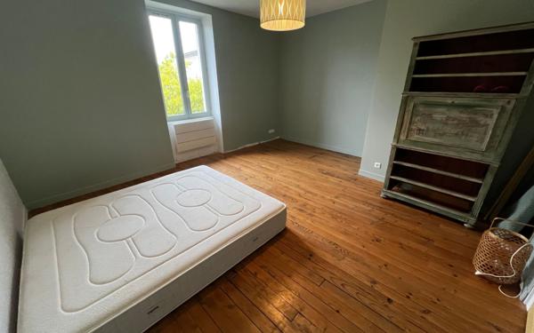 Maison à vendre    4 pièces •  Semussac