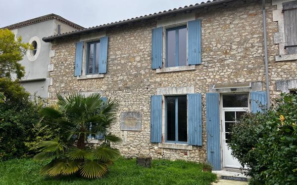 Maison à vendre    4 pièces •  Semussac