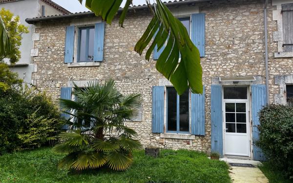 Maison à vendre    4 pièces •  Semussac