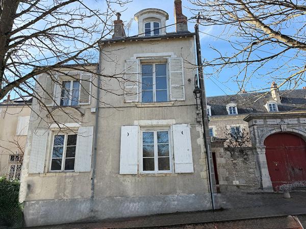Immeuble de rapport 150 m² Orléans Centre Cloître Saint-Aignan