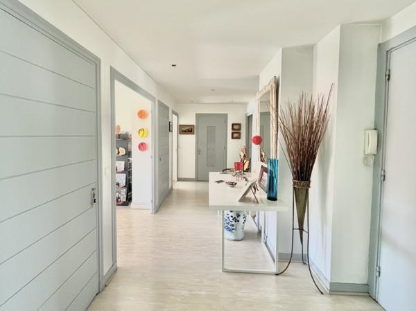 Appartement 548 999 € Lyon 03 4 p 100,6 m² DPE D