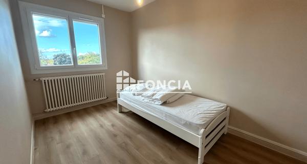 Location Appartement meublé 3 pièces 54 m² - Cognac 16100