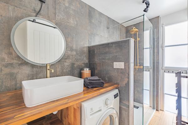 Secteur Archives - Magnifique 3 pièces dernier étage - 2 chambres - Rénové