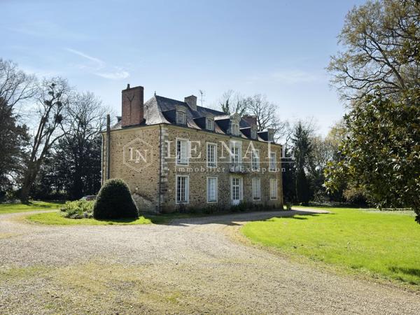Elégante maison de maître XVIIIe en Haut-Anjou