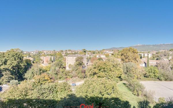 Appartement à vendre    2 pièces • 46 m2 Marseille 13