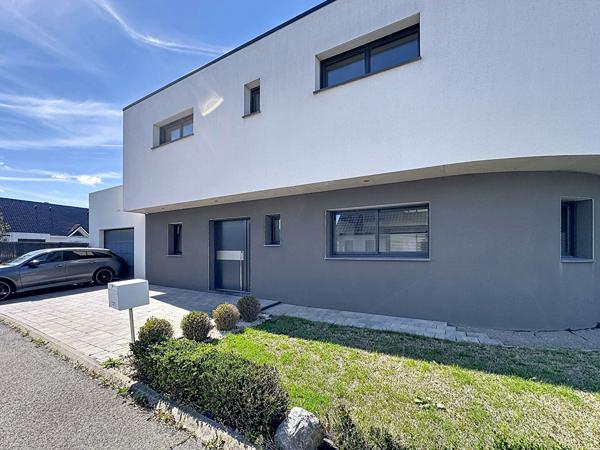 Pavillon Sangatte 200m2