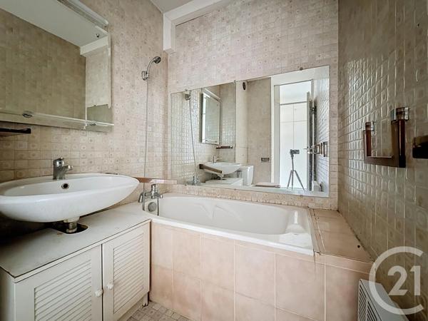 Appartement F2 à vendre  2 pièces - 68,08 m 2   NANCY  - 54