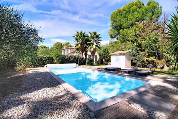 À VENDRE EN EXCLUSIVITÉ - Maison Néo-Provençale d'Exception à Figanières - 6 Chambres, Piscine et Terrain de 6440 m²