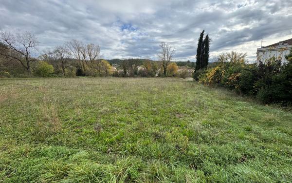 Terrain à vendre    Saint-Julien-les-Rosiers