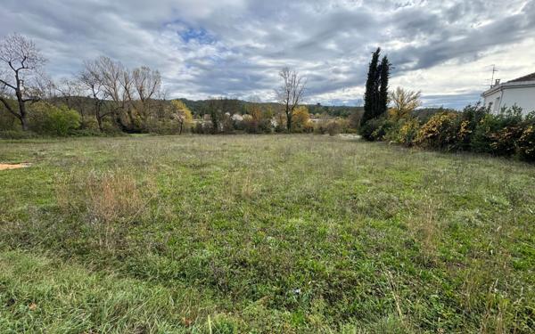 Terrain à vendre    Saint-Julien-les-Rosiers