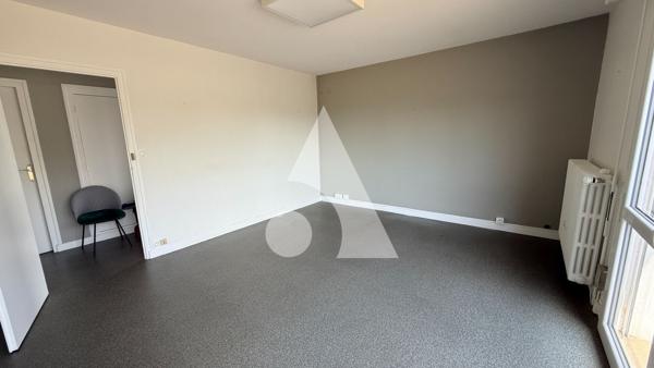 Bureaux 76 m2