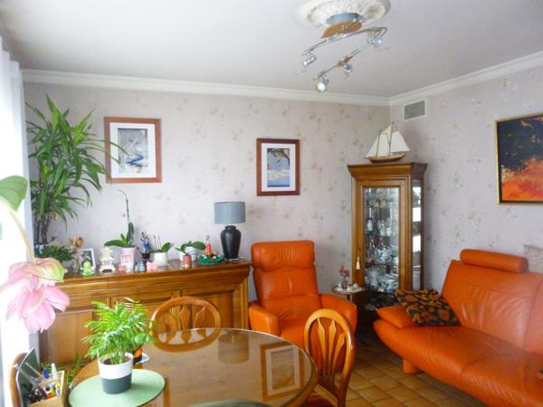 À vendre - Maison mitoyenne 2 côtés, 4 pièces située à Saint-Avertin (37550)