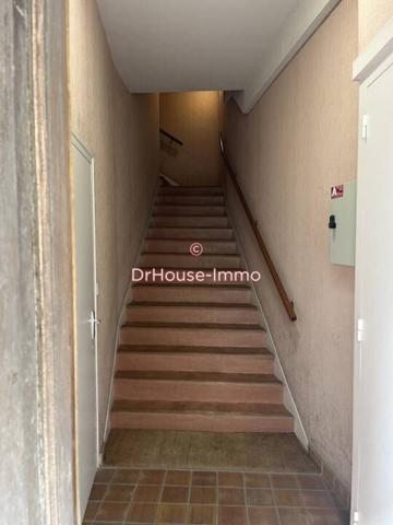 Appartement à louer 4 pièces de 84 m²