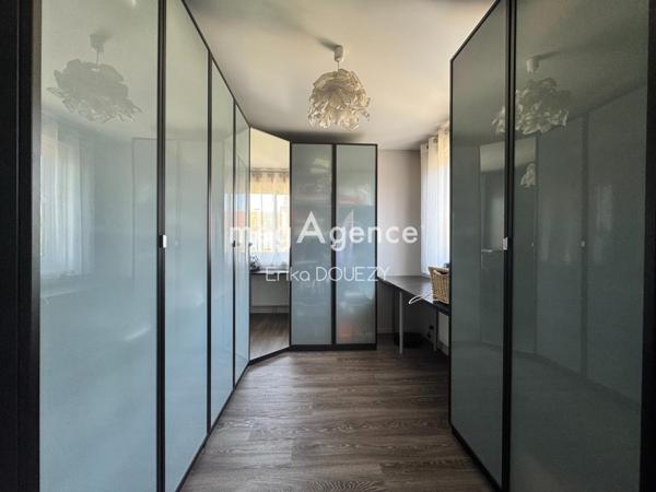 Maison à CHOLET, 49300 - 7 pièces 208m²