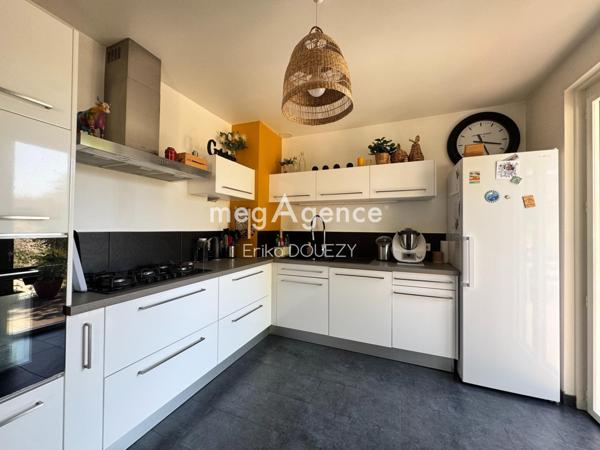 Maison à CHOLET, 49300 - 7 pièces 208m²