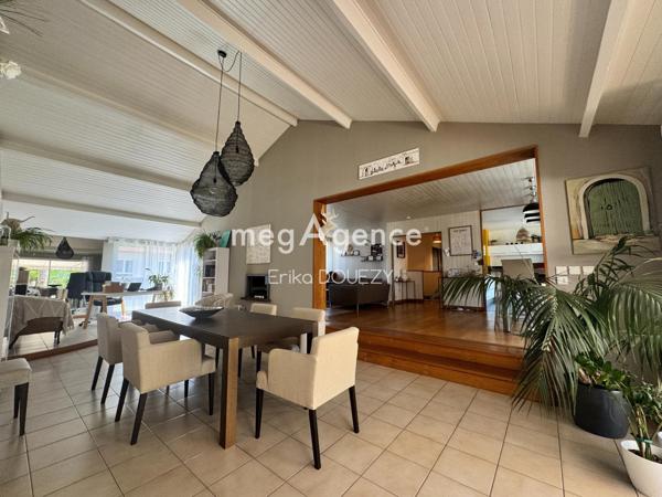 Maison à CHOLET, 49300 - 7 pièces 208m²
