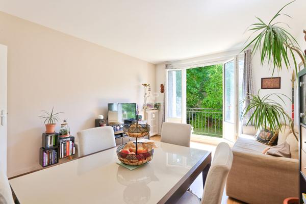 SEVRES RIVE GAUCHE - APPARTEMENT 3 PIECES €405 000 ** - Référence 537-S