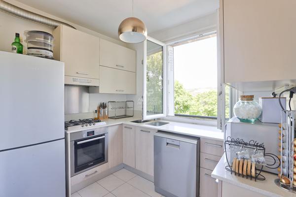 SEVRES RIVE GAUCHE - APPARTEMENT 3 PIECES €405 000 ** - Référence 537-S