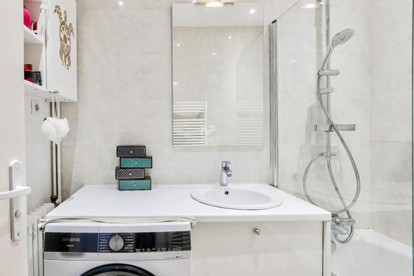 SEVRES RIVE GAUCHE - APPARTEMENT 3 PIECES €405 000 ** - Référence 537-S