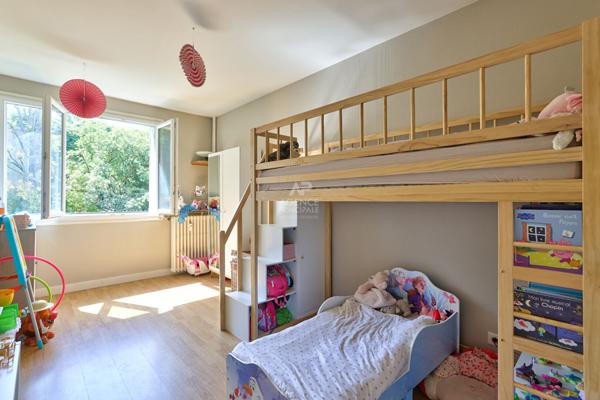 SEVRES RIVE GAUCHE - APPARTEMENT 3 PIECES €405 000 ** - Référence 537-S