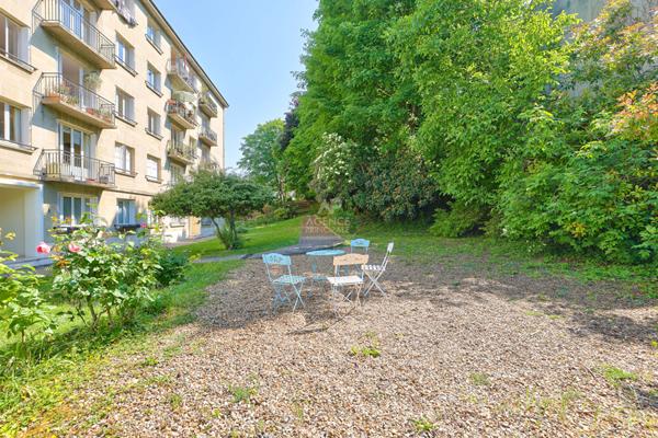 SEVRES RIVE GAUCHE - APPARTEMENT 3 PIECES €405 000 ** - Référence 537-S