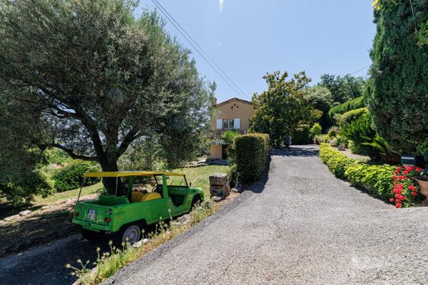 Vente Maison provençale de luxe Vence 8 Pièces 141 m²