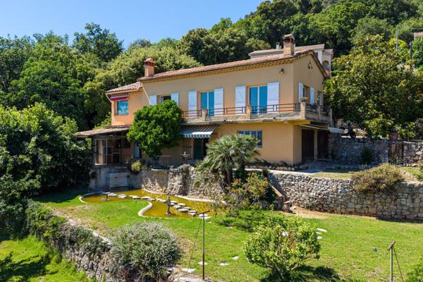 Vente Maison provençale de luxe Vence 8 Pièces 141 m²