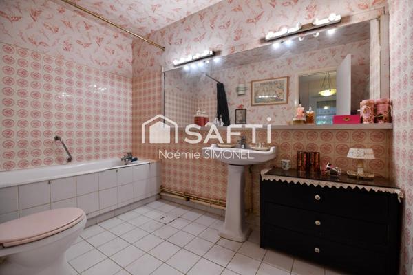Grand appartement de quatre pièces avec jardin !!