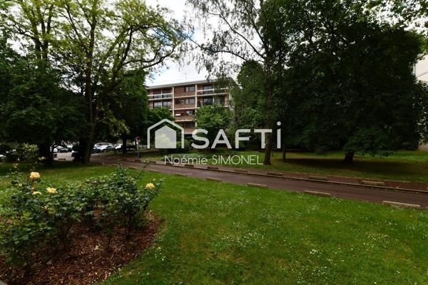 Grand appartement de quatre pièces avec jardin !!
