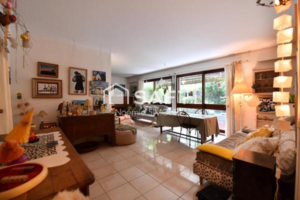 Grand appartement de quatre pièces avec jardin !!
