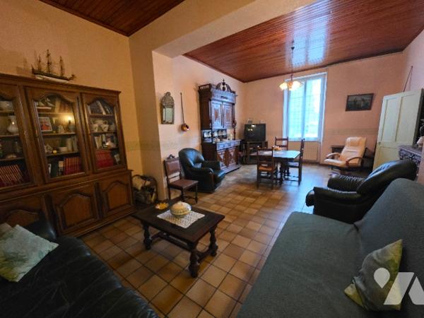 A vendre maison louée 5 pièces 162 m²