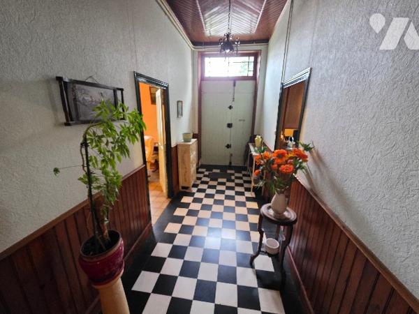 A vendre maison louée 5 pièces 162 m²