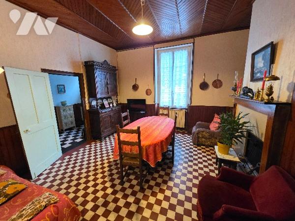 A vendre maison louée 5 pièces 162 m²
