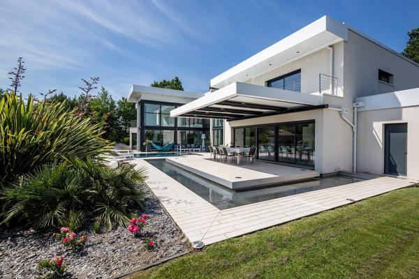 Vente Maison de luxe Bordeaux 10 Pièces 390 m²