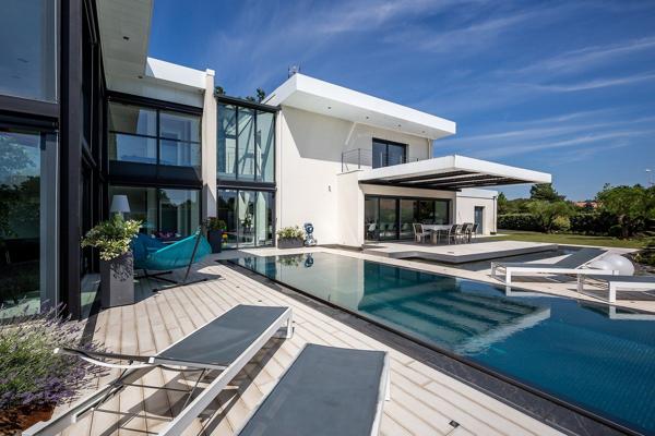 Vente Maison de luxe Bordeaux 10 Pièces 390 m²