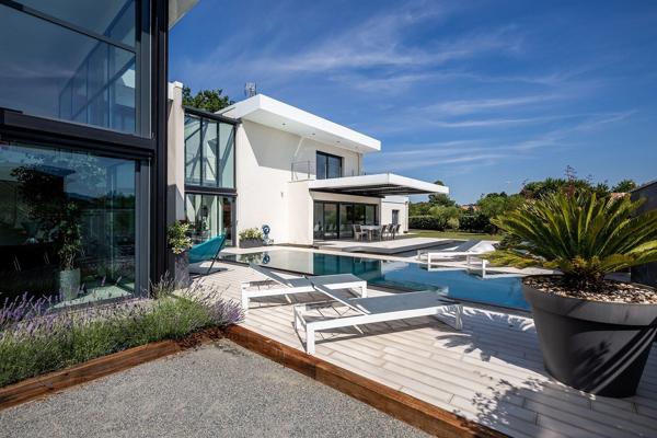 Vente Maison de luxe Bordeaux 10 Pièces 390 m²