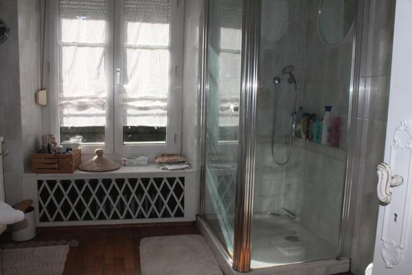 Maison à FRESNAY-SUR-SARTHE, 72130 - 9 pièces 220m²