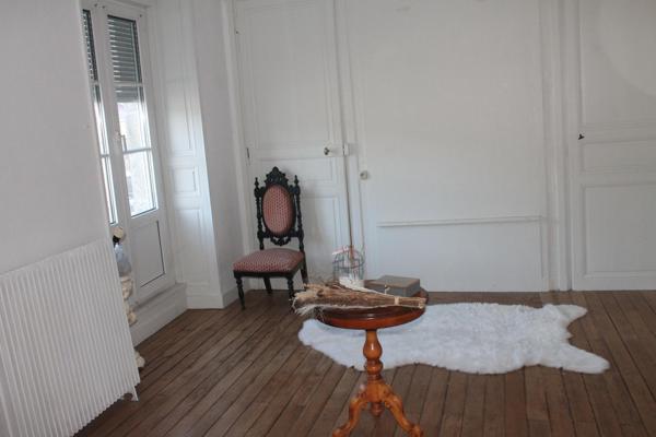 Maison à FRESNAY-SUR-SARTHE, 72130 - 9 pièces 220m²