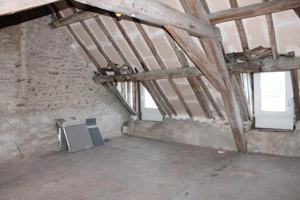 Maison à FRESNAY-SUR-SARTHE, 72130 - 9 pièces 220m²