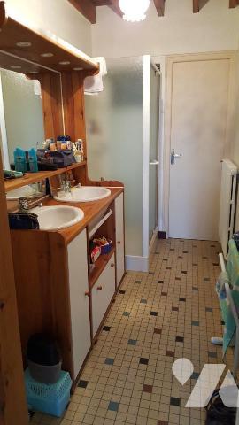 A VENDRE. Maison. ST GEORGES DE ROUELLEY. Sud Manche. Basse Normandie.
En campagne, dans un ha...