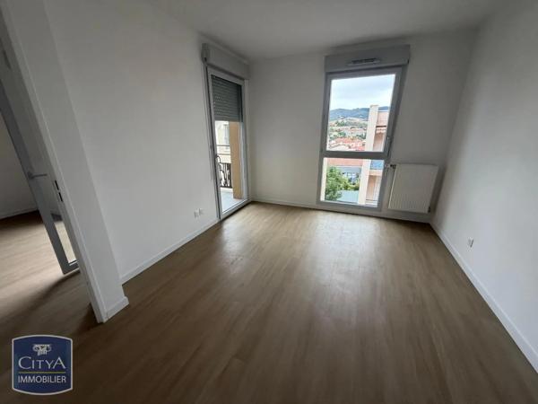 Appartement à louer 2 pièces 43m² Saint-Chamond (42400)