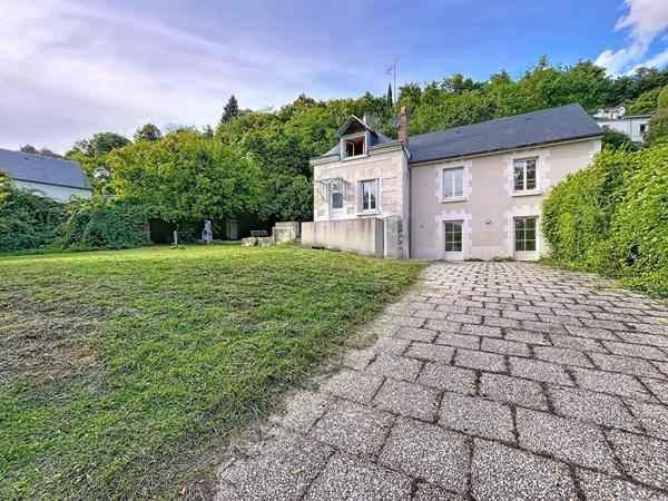 5 minutes d'Amboise, achat maison ancienne Nazelles-Négron 171 m² 4 chambres.