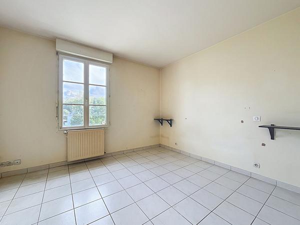 5 minutes d'Amboise, achat maison ancienne Nazelles-Négron 171 m² 4 chambres.